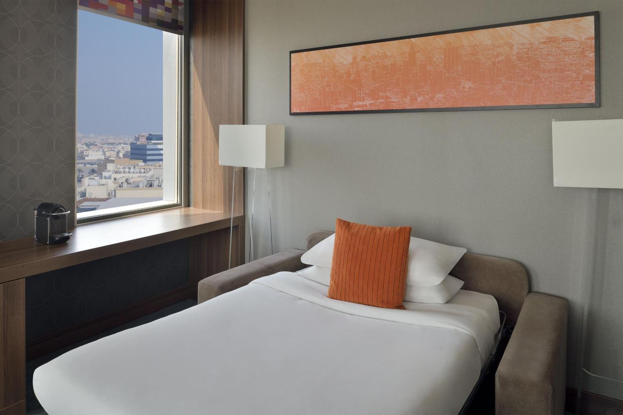 Aloft Dhahran Hotel Эль-Хубар Экстерьер фото